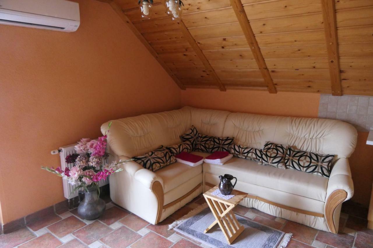 Apartments And Rooms Brunko Μπλεντ Εξωτερικό φωτογραφία