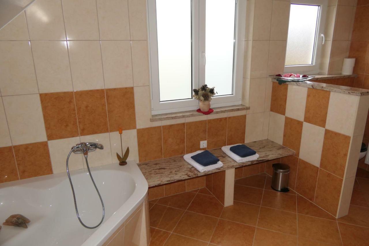 Apartments And Rooms Brunko Μπλεντ Εξωτερικό φωτογραφία